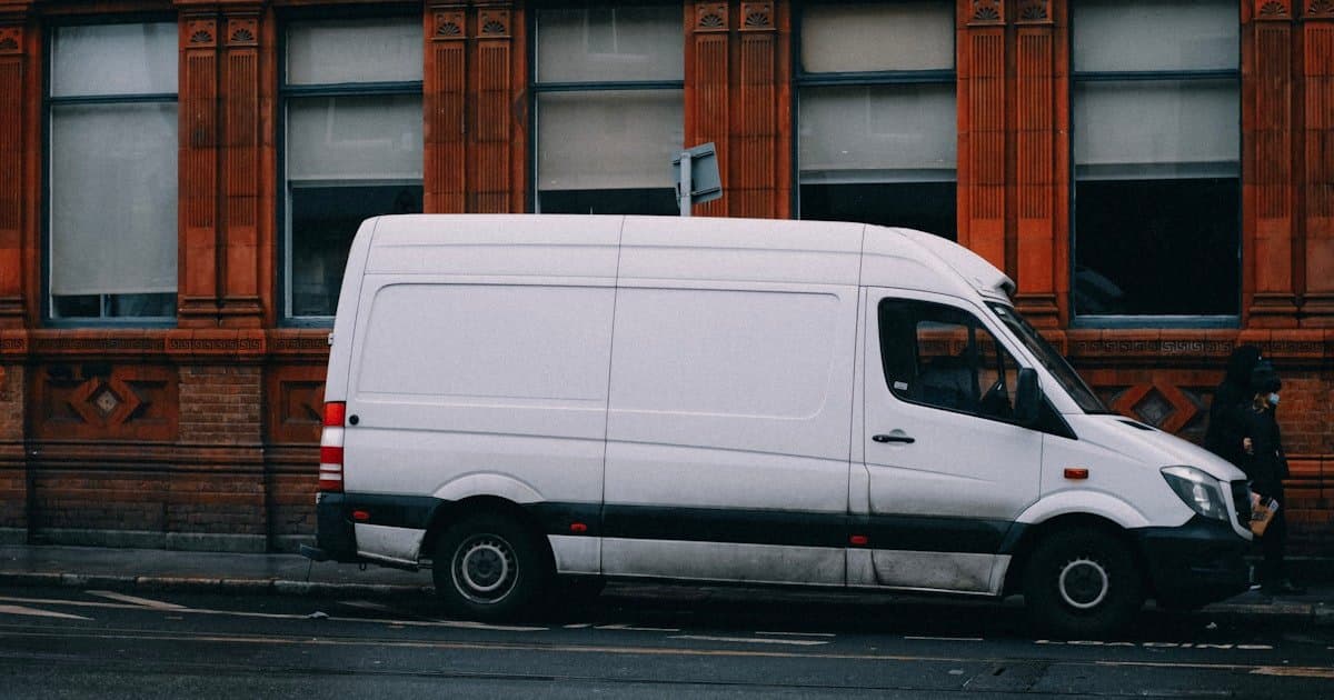 GPS Tracking for Logistics and Delivery Fleets